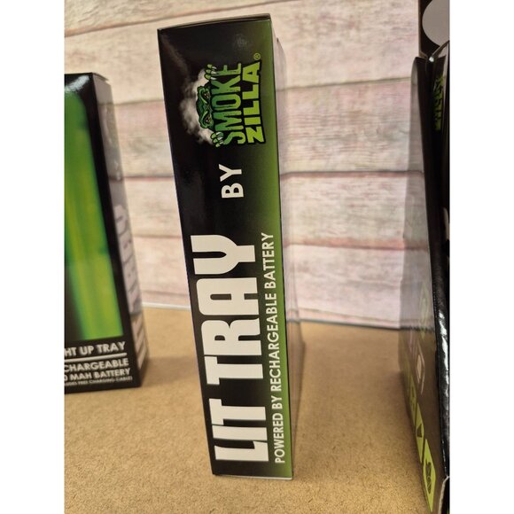 Smokezilla Lit Tray Light-Up Rechargeable Rolling Tray With Green & Black Skull - Picture 3 of 6